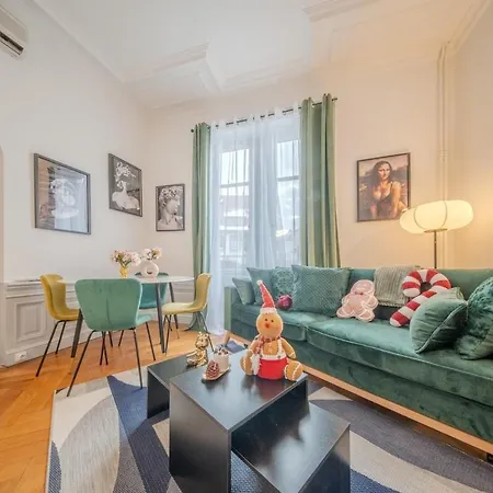 Unterlinden 12 De Caractere Parking